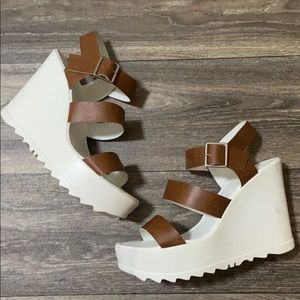 Brand New Lugged Sole Strappy Platform Wedge